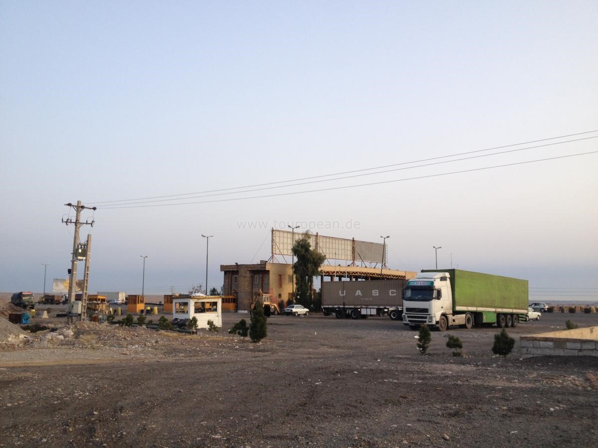 Zwischenstopp auf dem Weg vom Teheraner Flughafen (IKA) nach Esfahan