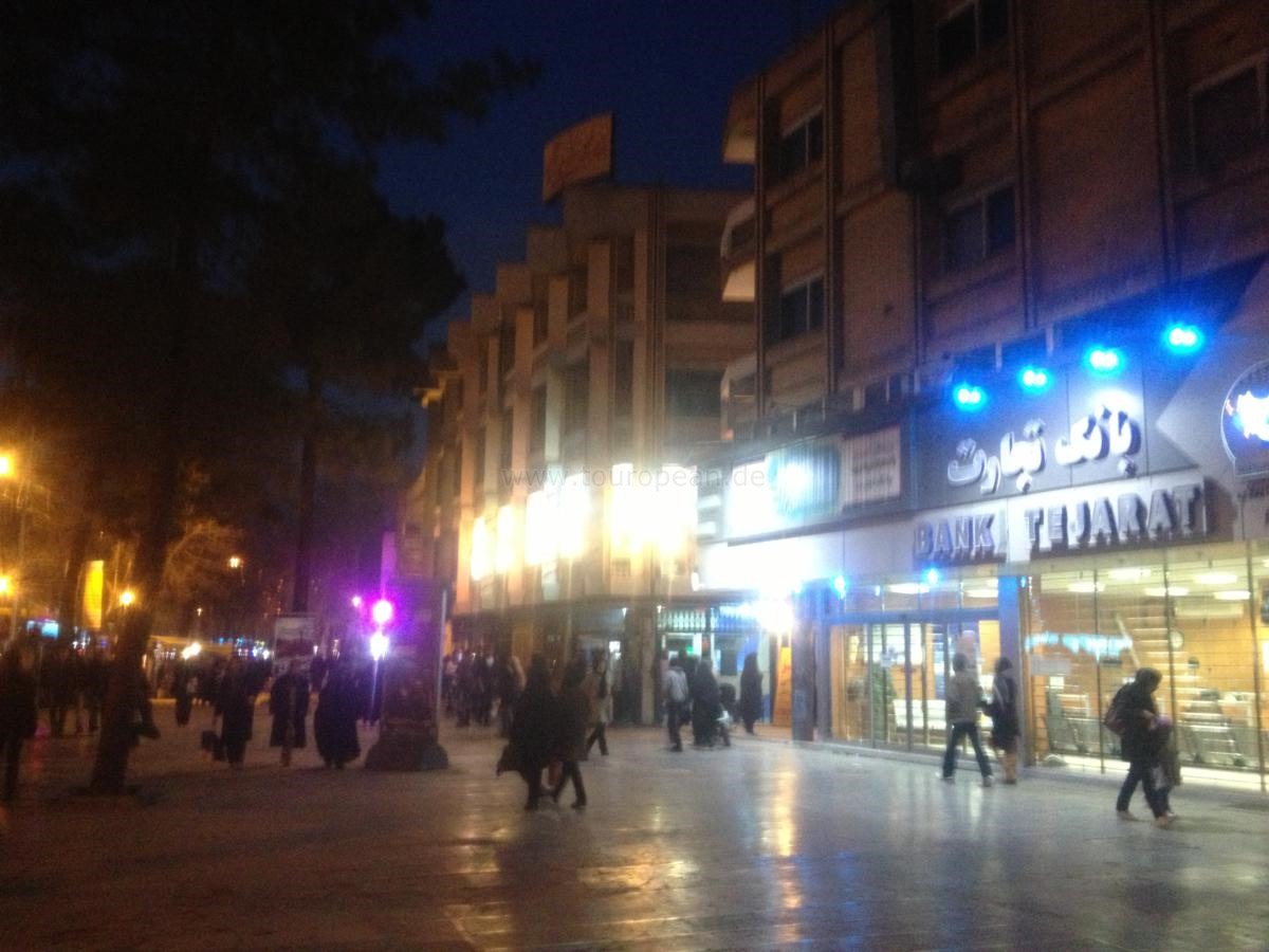 Abendshopping im Iran