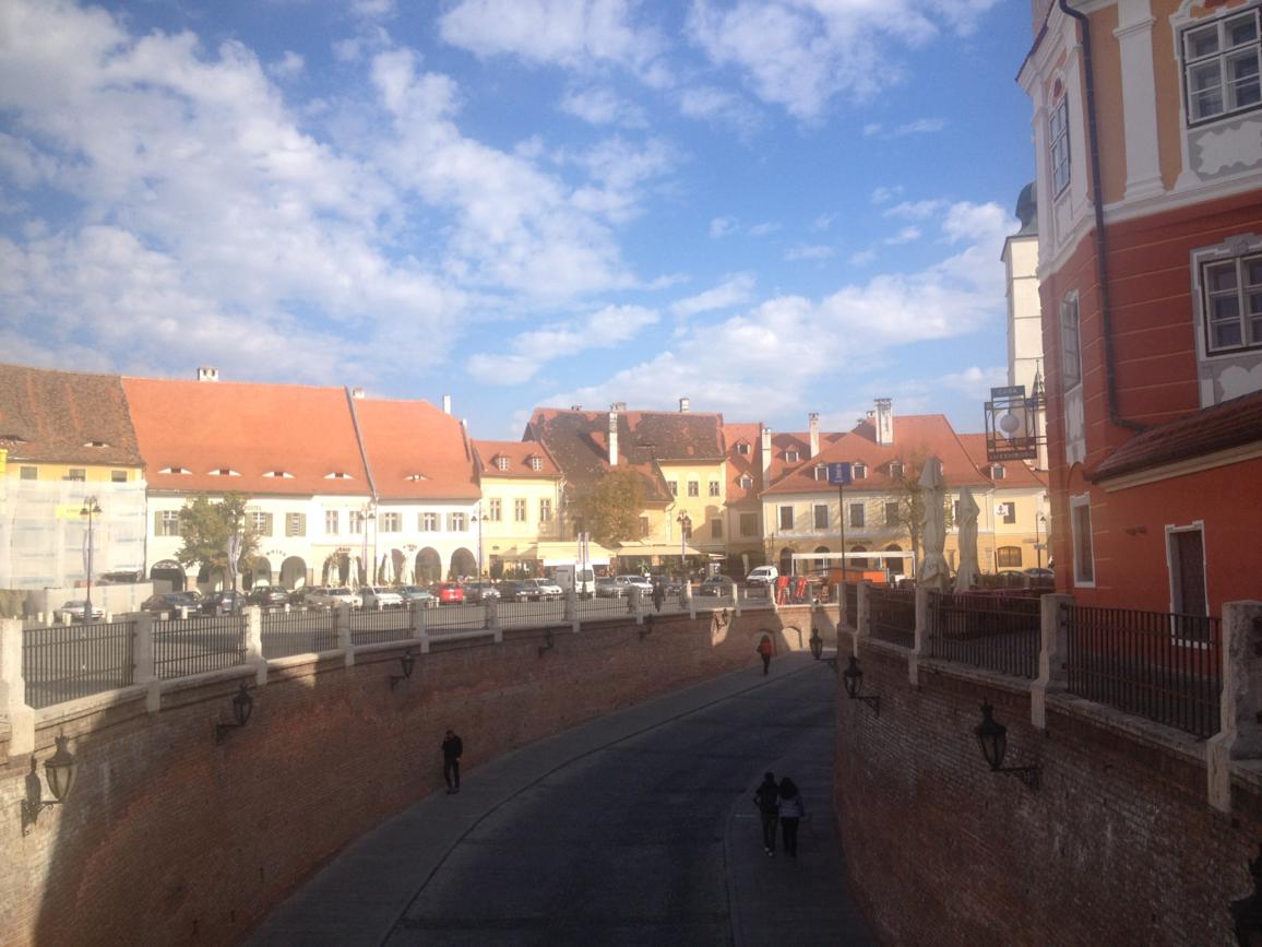 Blick von der Lügenbrücke gen Altstadtkern / Marktplatz, Sibiu