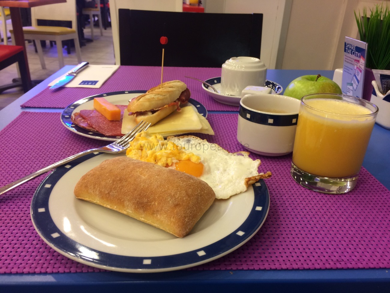 Kleine Selektion des Frühstücksbüffets vom Hotel TRYP Melia in A Coruna